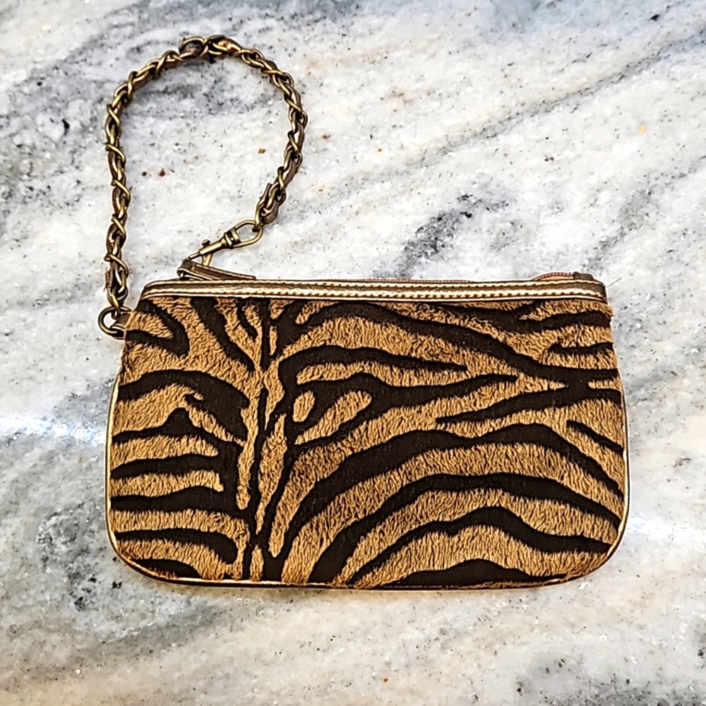 SANDRA ROBERTS ANIMAL PRINT OVERSIZED fuzzy WRISTLET